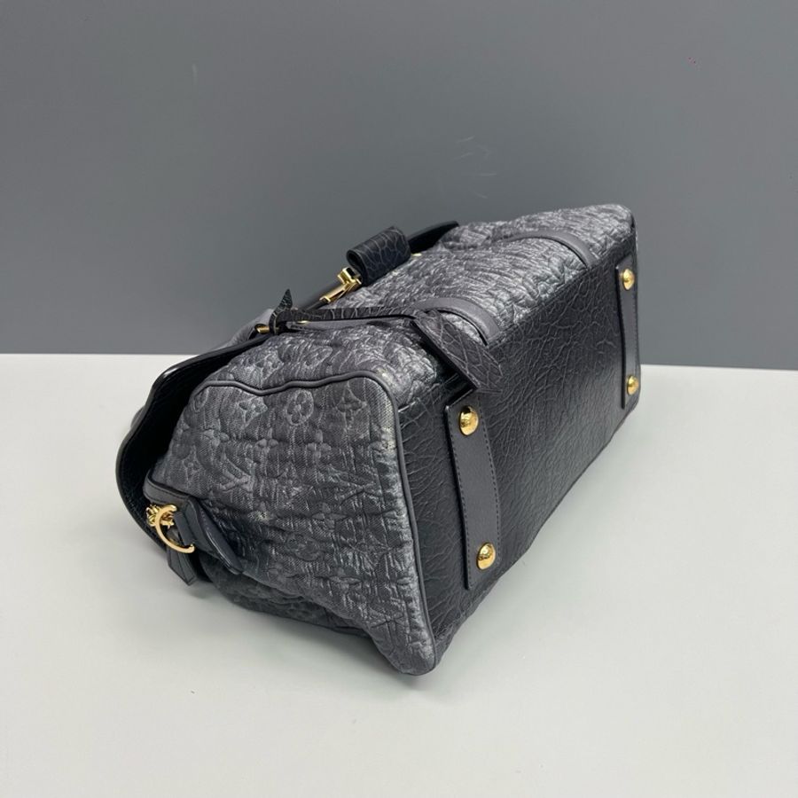 Louis Vuitton路易威登 Fall 灰色刺繡拼皮手提斜挎包 96新-2