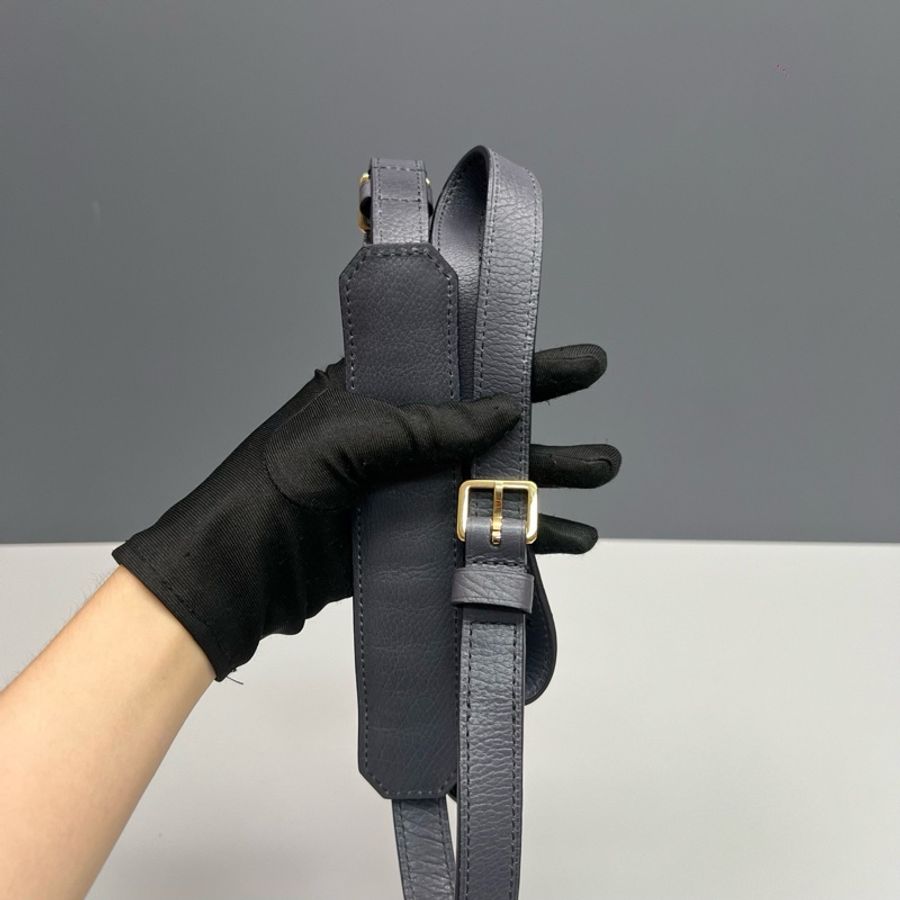 Louis Vuitton路易威登 Fall 灰色刺繡拼皮手提斜挎包 96新-8