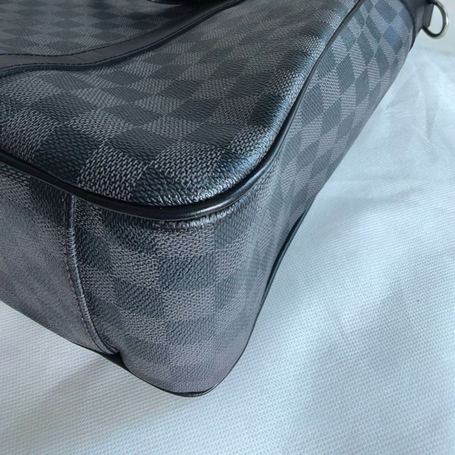 Louis Vuitton 路易威登Tadao 黑灰棋盤格帆布男士公文包手提單肩斜挎包 98新 黑色Damier Graphite配色 銀色五金 有肩帶 手提斜挎單肩 尺寸:37×11×36cm-6