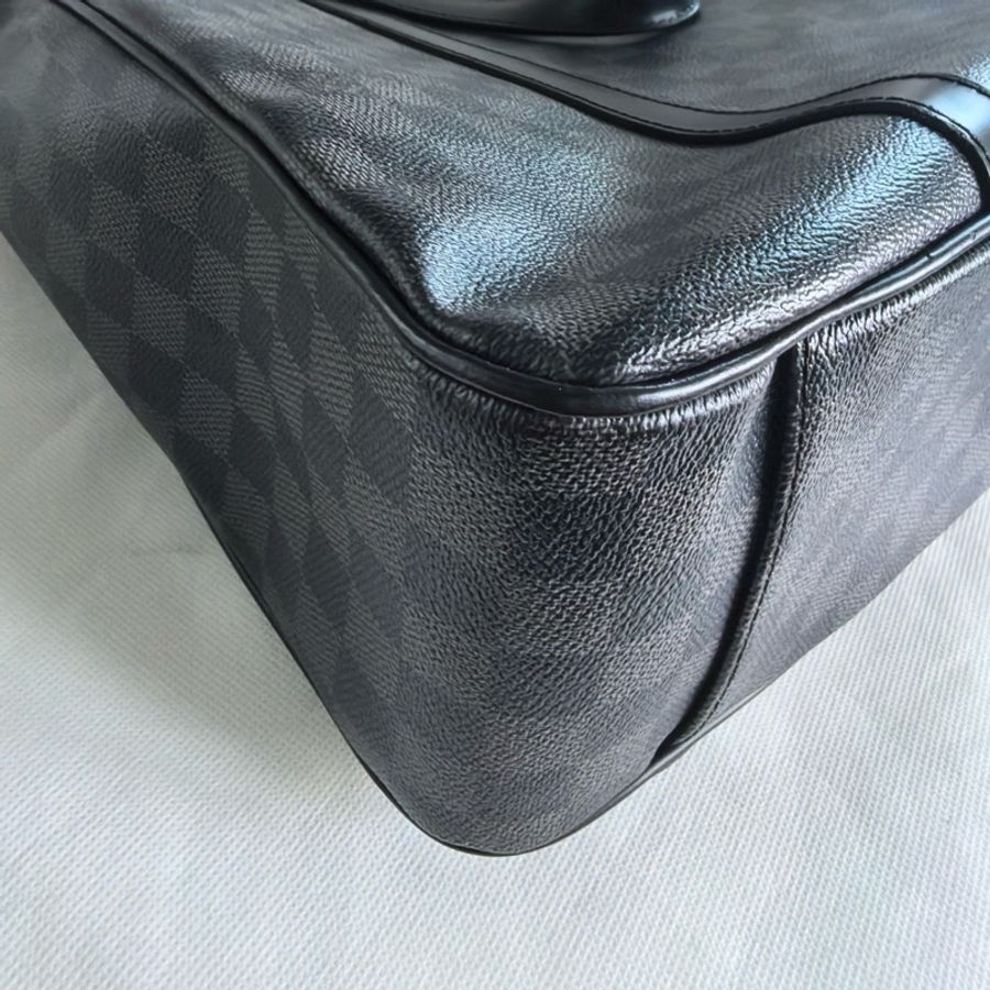 Louis Vuitton 路易威登Tadao 黑灰棋盤格帆布男士公文包手提單肩斜挎包 98新 黑色Damier Graphite配色 銀色五金 有肩帶 手提斜挎單肩 尺寸:37×11×36cm-7