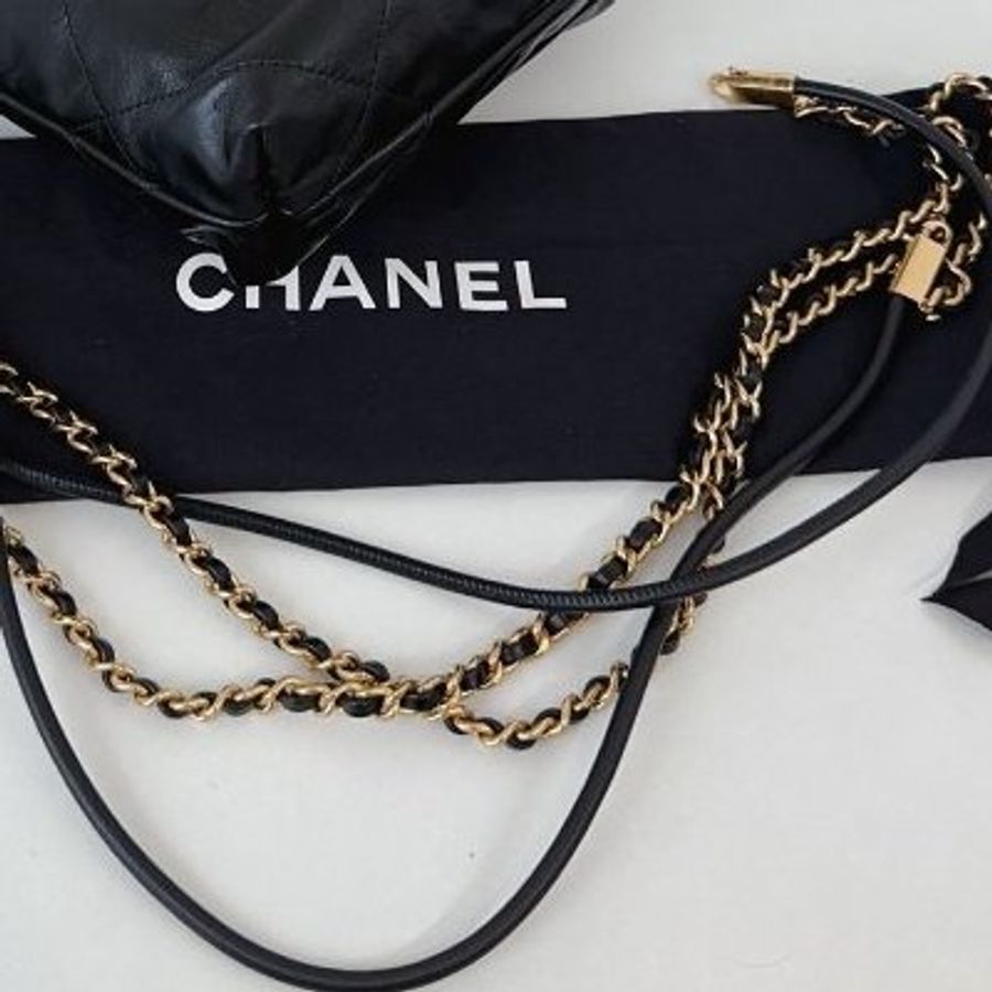 近新品 香奈兒/Chanel 黑金mini Bag珍珠鏈迷你垃圾袋牛皮 芯片款-9