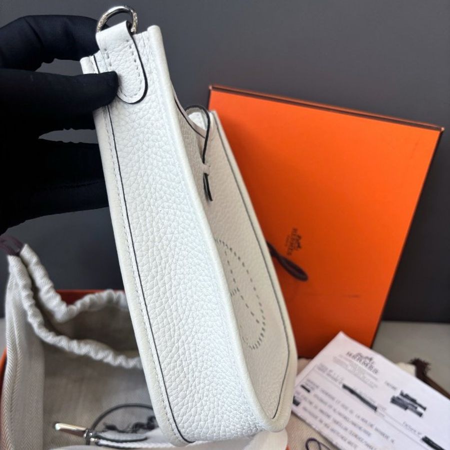 近新品 愛馬仕Hermes Evelyne Mini 白色銀扣肩背斜背包-3