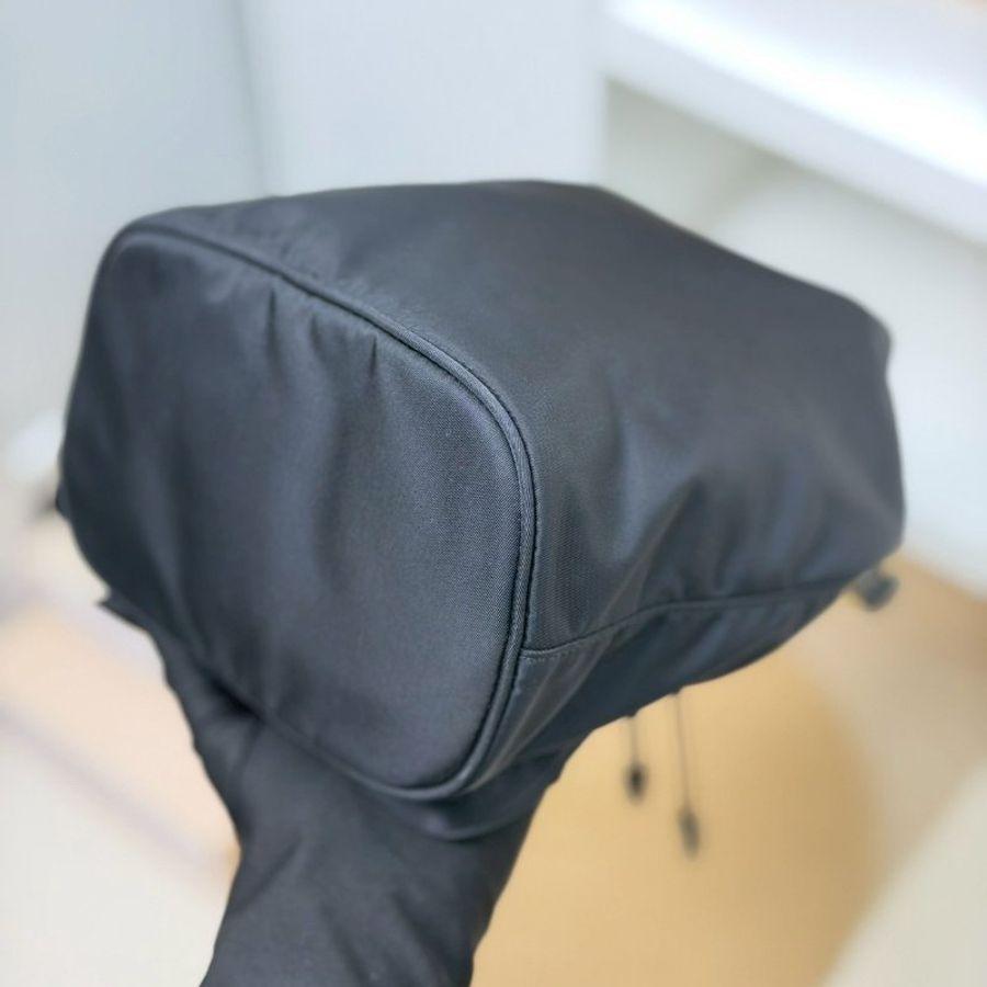 (稀有補貨🫶🏻🫶🏻)🏷️Prada 普拉達.Duet Re-Nylon 小水桶-7