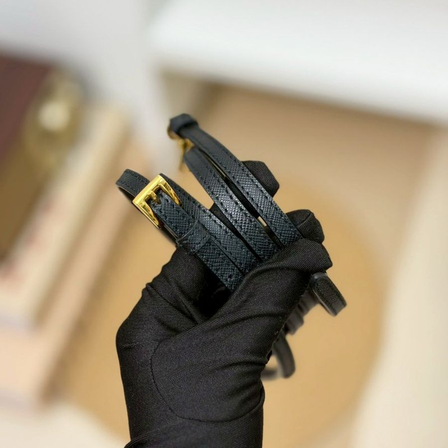 (稀有補貨🫶🏻🫶🏻)🏷️Prada 普拉達.Duet Re-Nylon 小水桶-18
