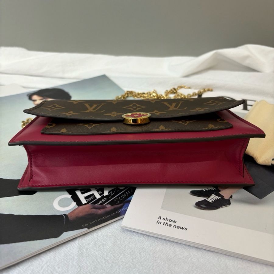 Louis Vuitton 路易威登flore系列玫紅色老花woc鏈條包,小花扣肩背斜挎包,尺寸:19/4/13c-2