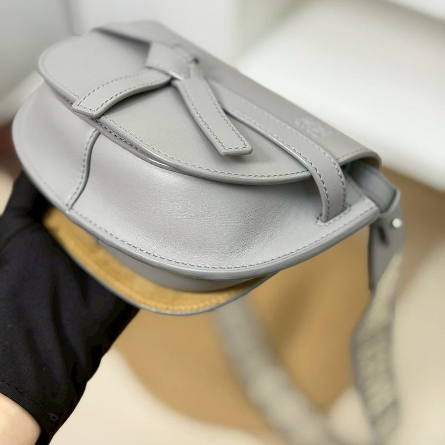 (激甜!錯過可惜🩶)🏷Loewe 羅意威.Mini Gate Dual 珍珠灰-5
