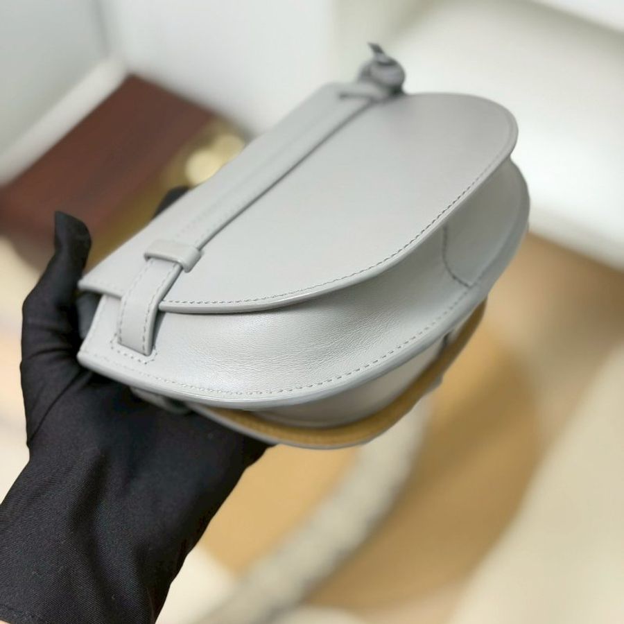 (激甜!錯過可惜🩶)🏷Loewe 羅意威.Mini Gate Dual 珍珠灰-6