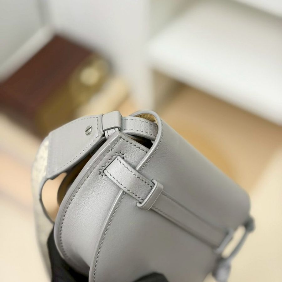 (激甜!錯過可惜🩶)🏷Loewe 羅意威.Mini Gate Dual 珍珠灰-10