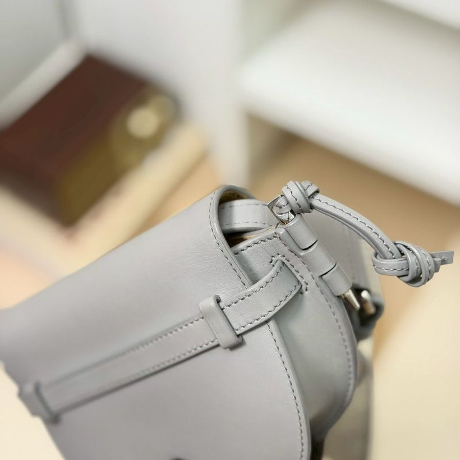 (激甜!錯過可惜🩶)🏷Loewe 羅意威.Mini Gate Dual 珍珠灰-11