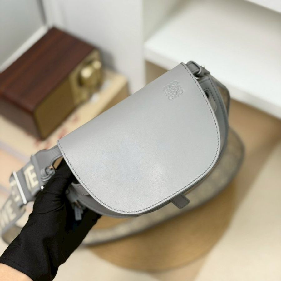 (激甜!錯過可惜🩶)🏷Loewe 羅意威.Mini Gate Dual 珍珠灰-14
