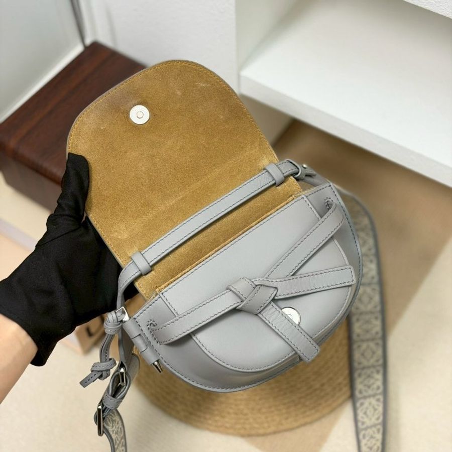 (激甜!錯過可惜🩶)🏷Loewe 羅意威.Mini Gate Dual 珍珠灰-15