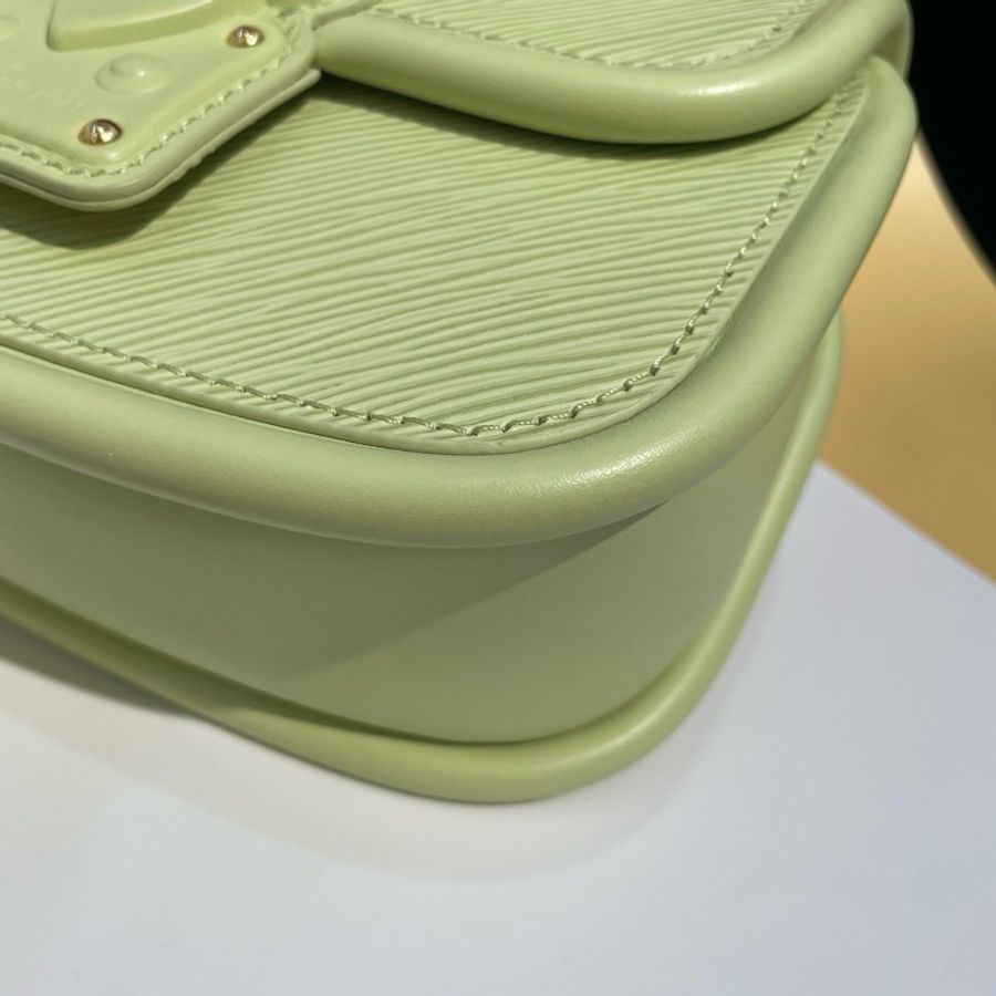 路易威登LOUIS VUITTON Hide & Seek 可拆卸可調節肩帶S-Lock鎖扣 Epi粒面牛皮 單肩包斜挎包手提包 牛油果綠色-5