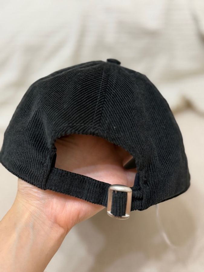 Celine 黑色棒球帽 卯釘字母-6