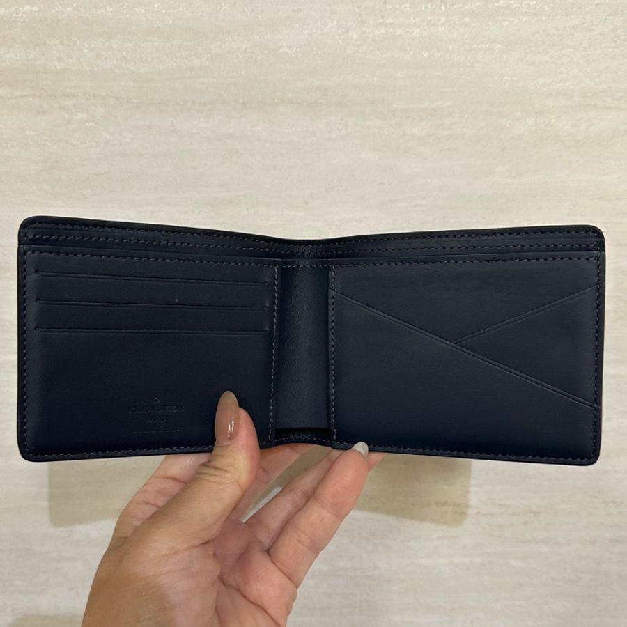 LV 藍色牛皮白壓紋Multiple交叉5卡對開短夾M83379-6
