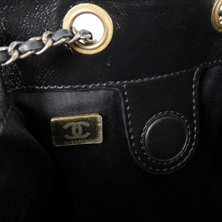 CHANEL 牛皮皮革Chanel 25 Backpack Medium鏈帶背包-7