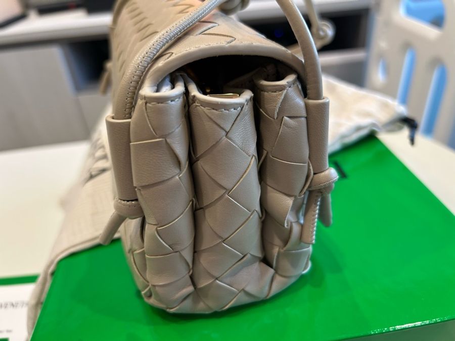 BOTTEGA VENETA Notturno編織包#Ecru亞麻色-9