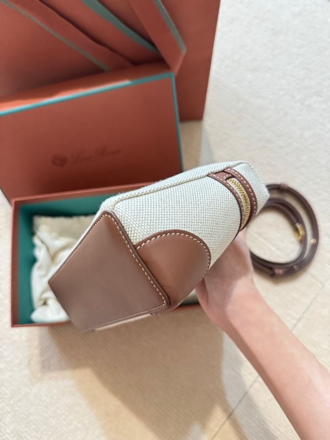 Loro Piana L19帆布包 老錢風-11