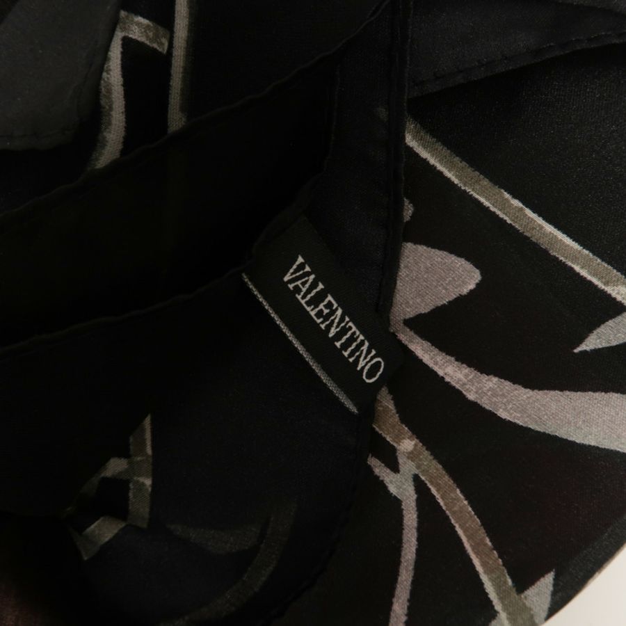 Valentino 絲質Scarf 130x130絲巾-5