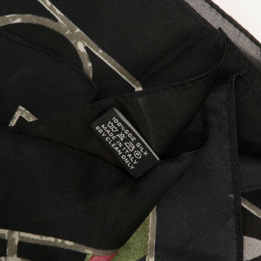 Valentino 絲質Scarf 130x130絲巾-6