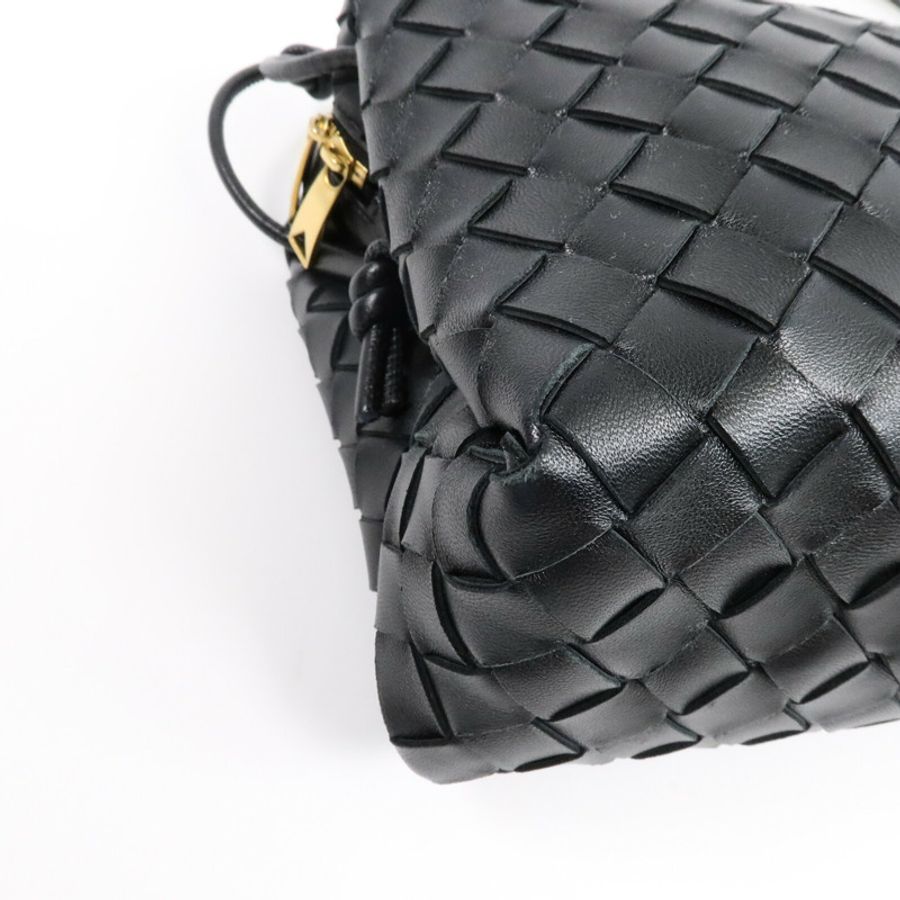 BOTTEGA VENETA 羊皮皮革Small Loop肩背袋-10