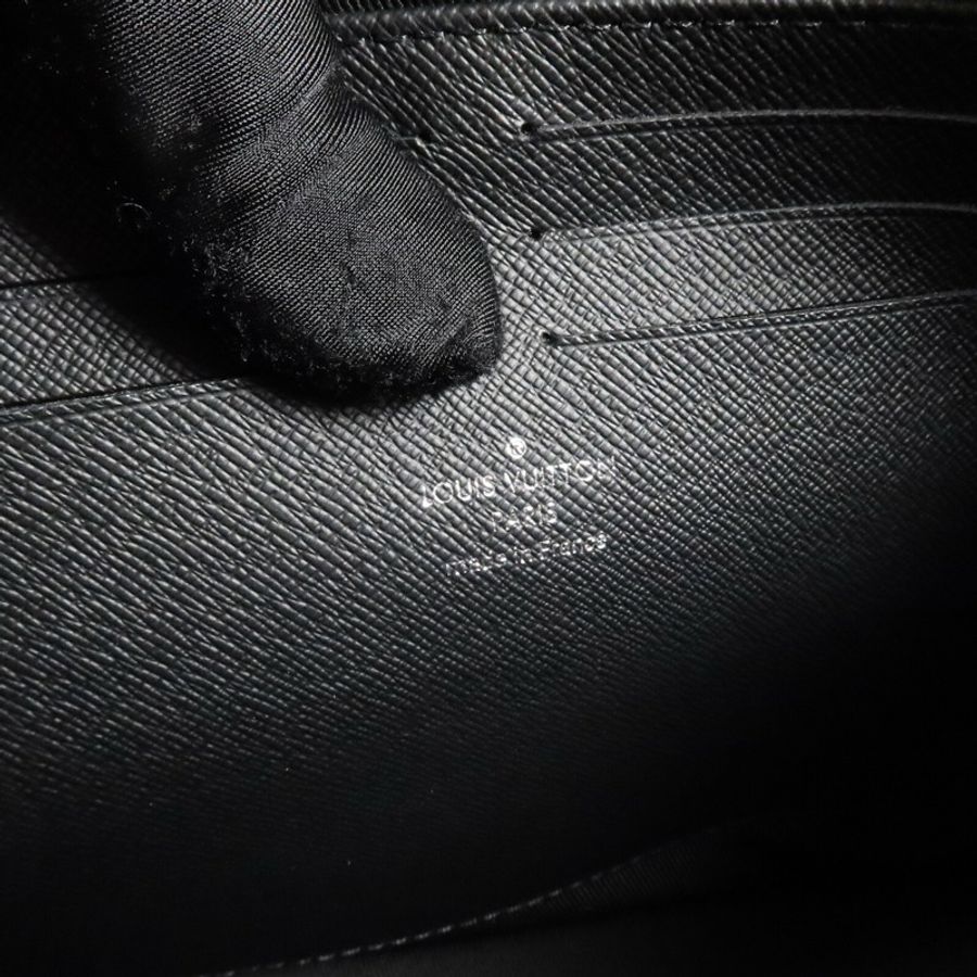 LOUIS VUITTON Monogram Eclipse Pochette Voyage MM銀扣手拿包-5
