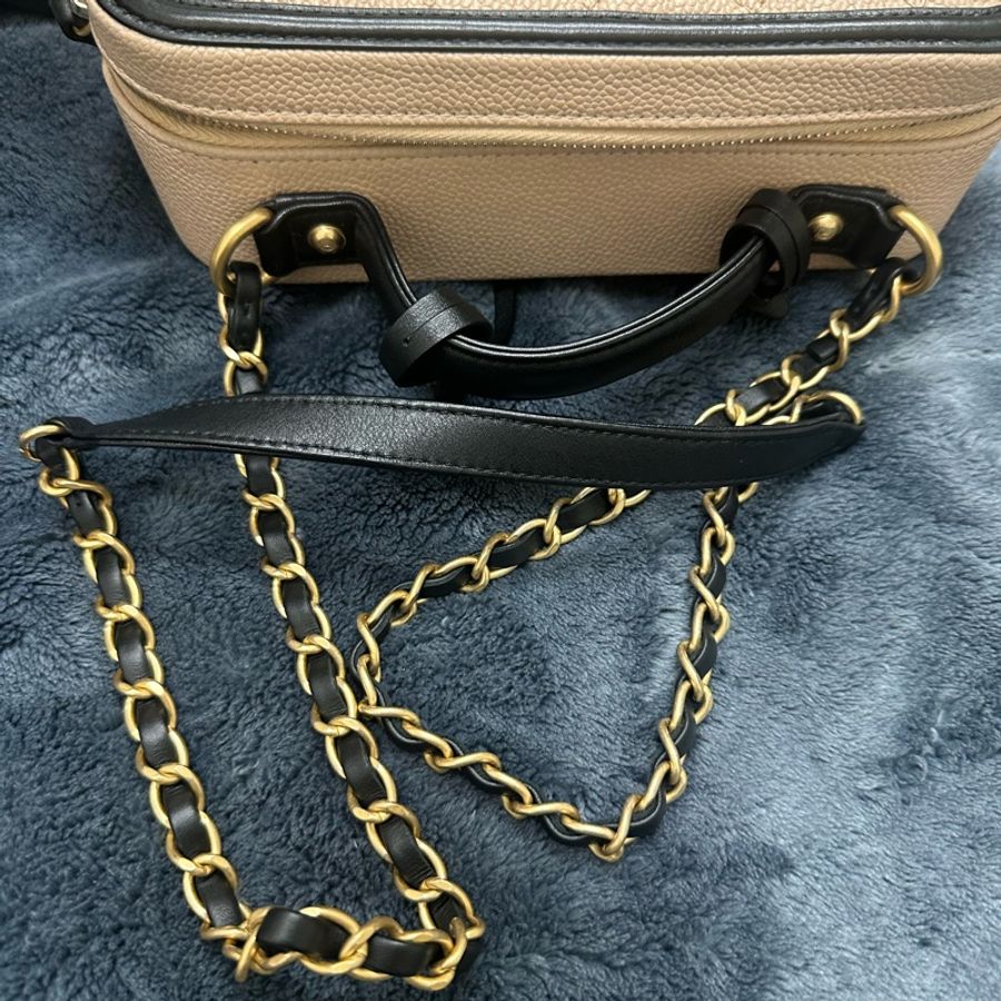 經典優雅 Chanel Filigree Vanity Case 荔枝皮化妝包/手提肩背包(附保卡、防塵袋)-5
