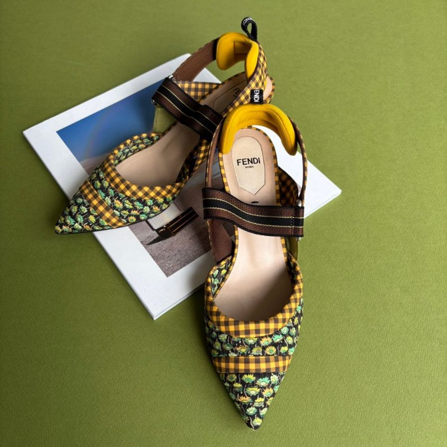 ::Fendi:: 超可愛拼色花朵格紋尖頭跟鞋 38號 Multicolor Fabric Colibri Pointed Toe Slingback Pumps Size 38-0