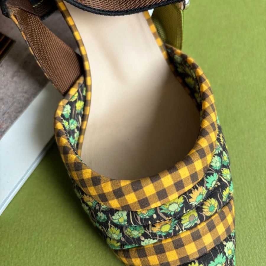 ::Fendi:: 超可愛拼色花朵格紋尖頭跟鞋 38號 Multicolor Fabric Colibri Pointed Toe Slingback Pumps Size 38-5