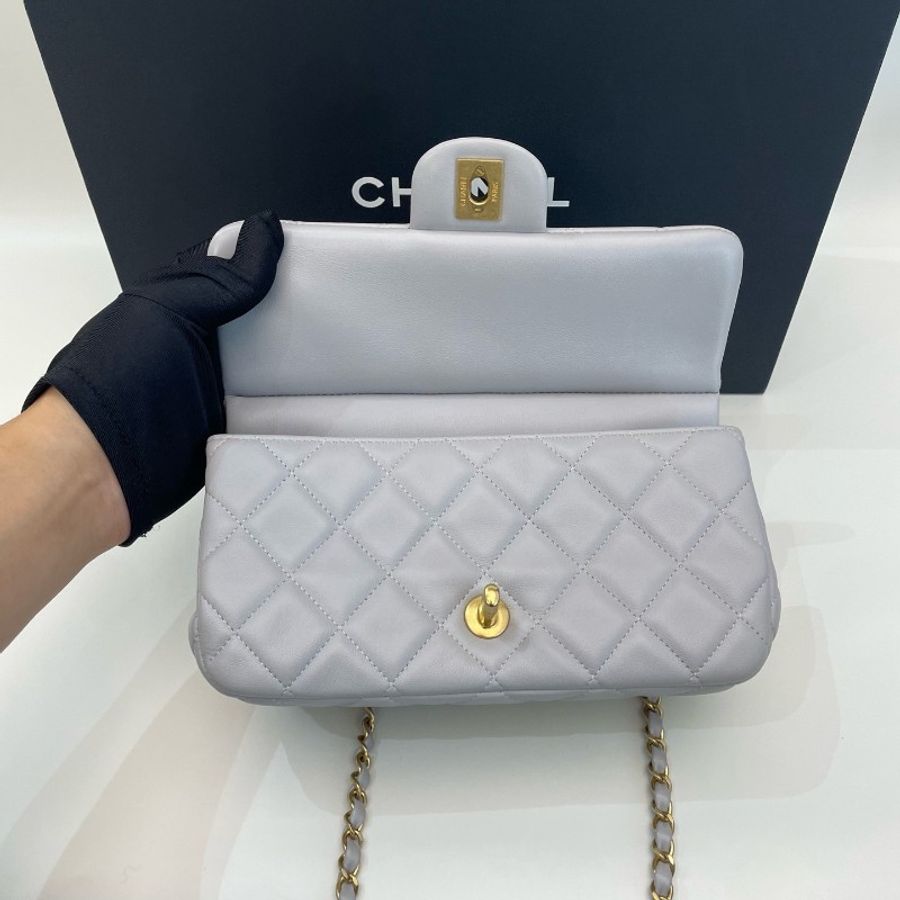 Chanel香奈兒衣架包,淺灰色金扣,晶片款-4