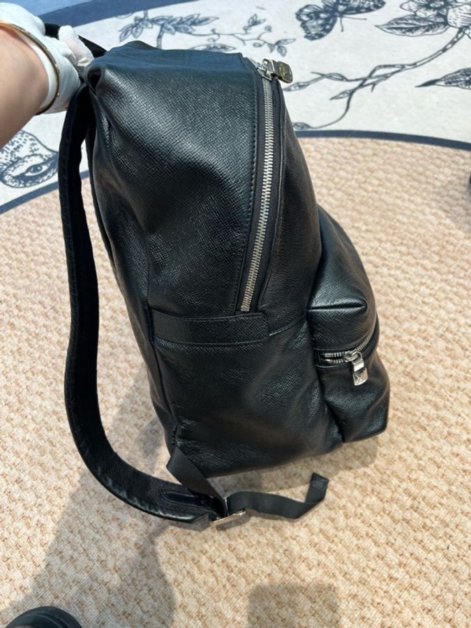 Louis Vuitton 路易威登 雙肩包 黑色牛皮-3