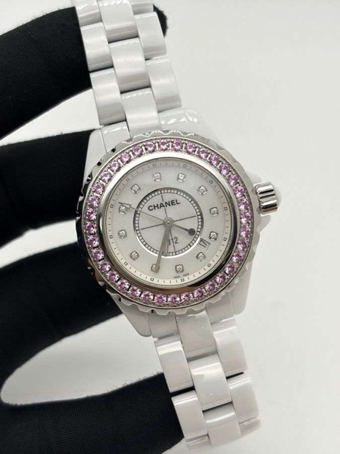 Chanel 香奈兒J12系列H2010腕表 J12 H2010 33毫米 石英 附件 卡 盒 購證-1