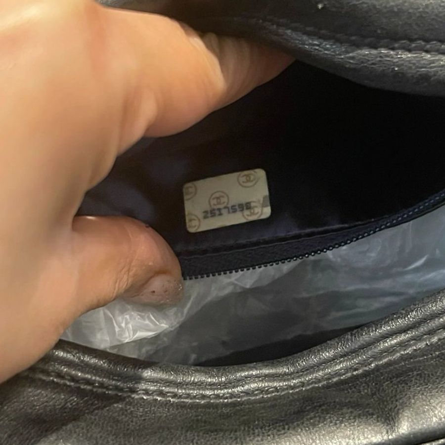 Chanel香奈兒菱格紋黑金雙C扣雕花鏈條相機包-17