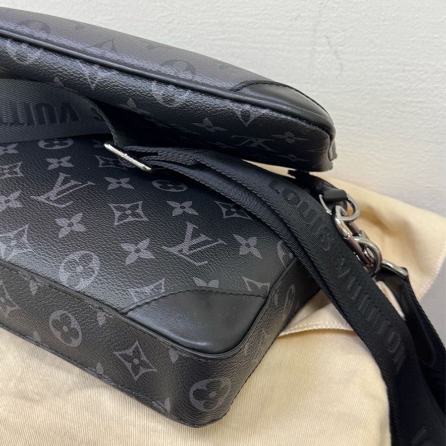 Lv 三合一郵差包-11