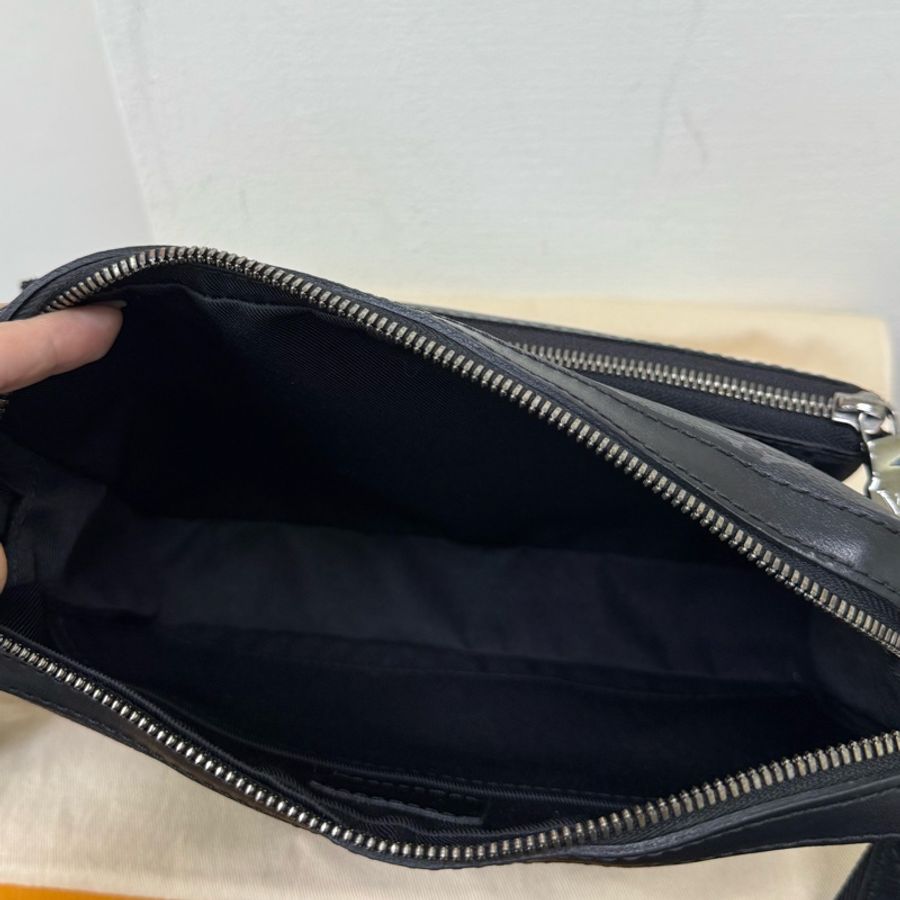 Lv 三合一郵差包-16