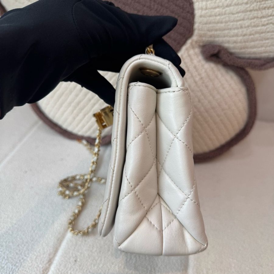 Chanel • 24a 白金琺瑯調節釦方胖子 芯片款✨-6