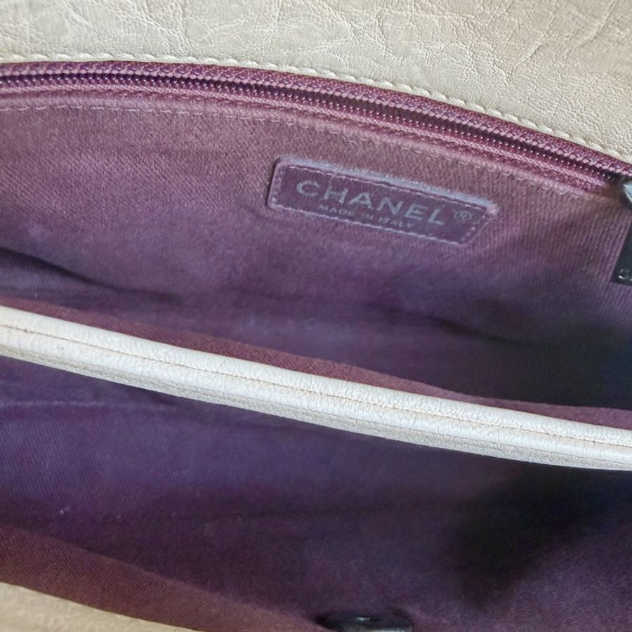 Chanel • 經典白銀牛皮機場包-7