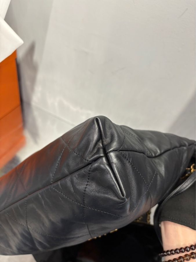 Chanel 22 Bag Small 小號 黑金 垃圾袋 |Classic Trend CT精品|台北東區實體-6