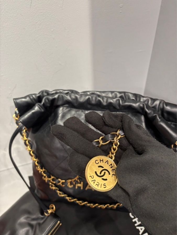 Chanel 22 Bag Small 小號 黑金 垃圾袋 |Classic Trend CT精品|台北東區實體-8