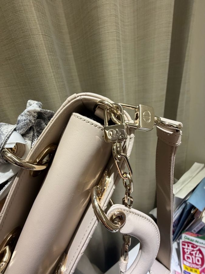 Dior Lady D joy小號奶茶色-11