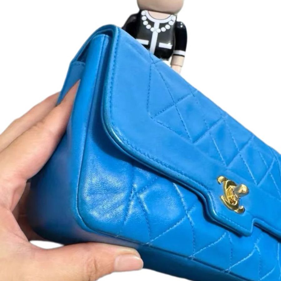 Chanel香奈兒菱格紋雙C扣大mini鏈條包-4