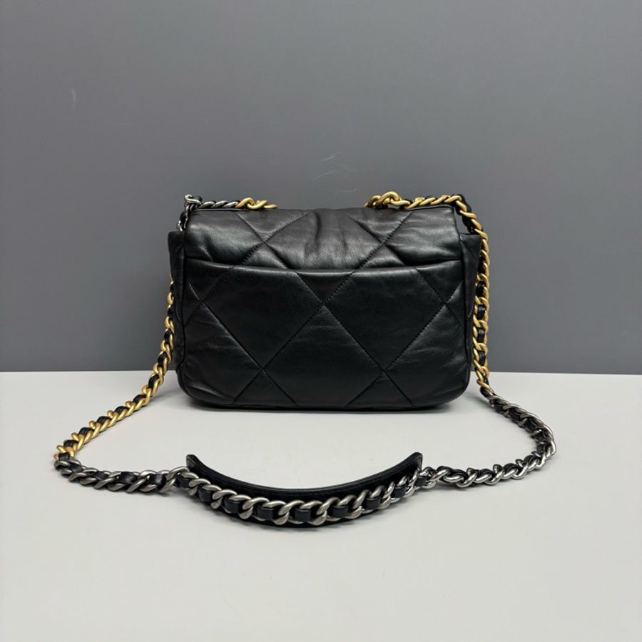 Chanel香奈兒 黑金全皮小號19bag鏈條包 芯片款 97新-1