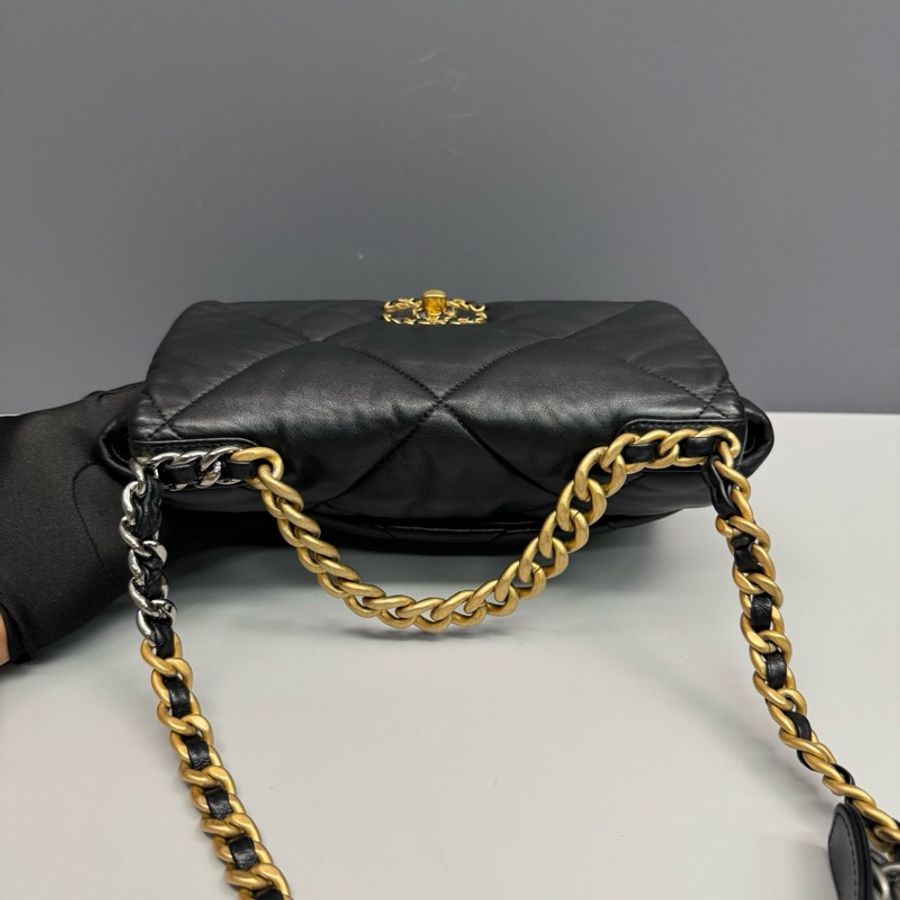 Chanel香奈兒 黑金全皮小號19bag鏈條包 芯片款 97新-5