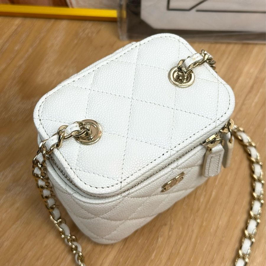 (膠膜未撕)Chanel Vanity 白色荔枝皮 金釦 鏈帶化妝盒包✨最新晶片款-2