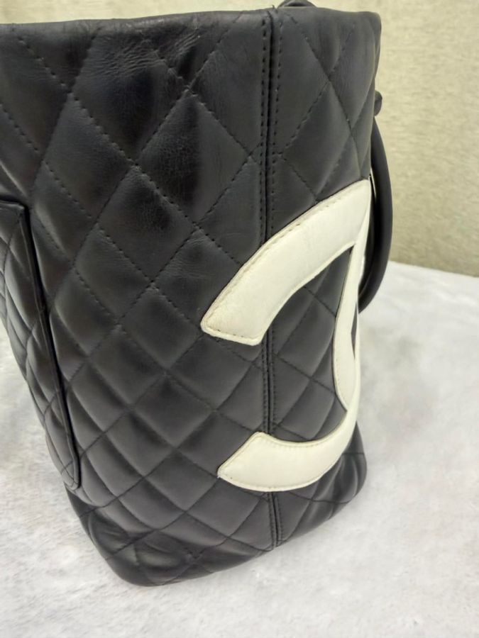 CHANEL Cambon Tote 黑白CC菱格托特包-8