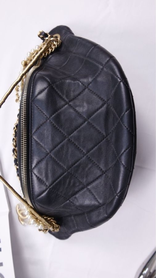 Chanel 19年埃及高级手工坊系列珍珠皮穿链腰包-27