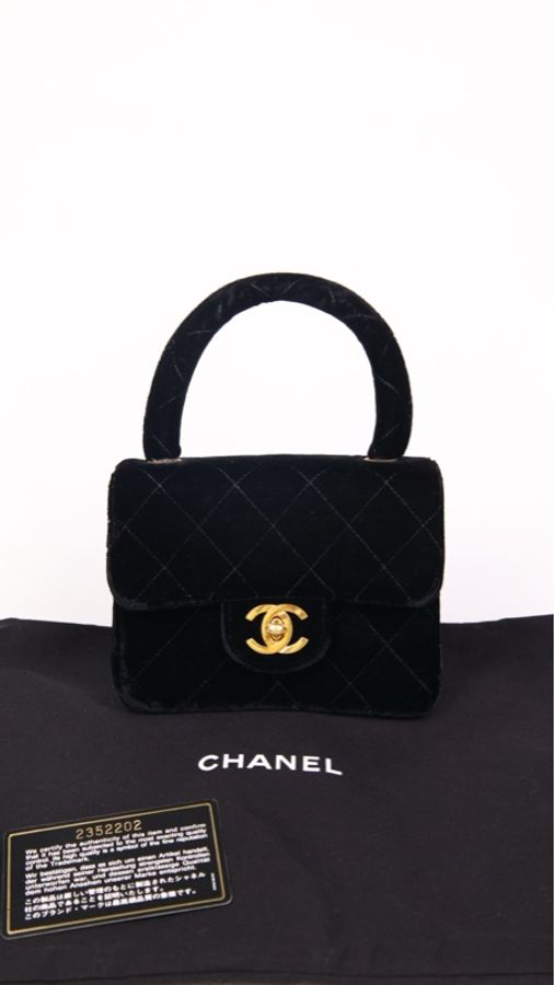 Chanel 2开黑金丝绒书包扣mini kelly手提包-1