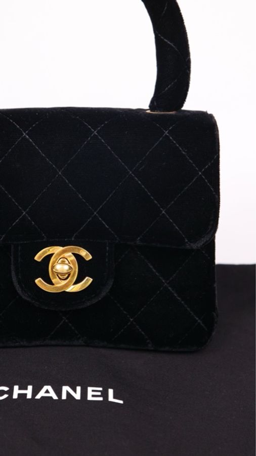 Chanel 2开黑金丝绒书包扣mini kelly手提包-4