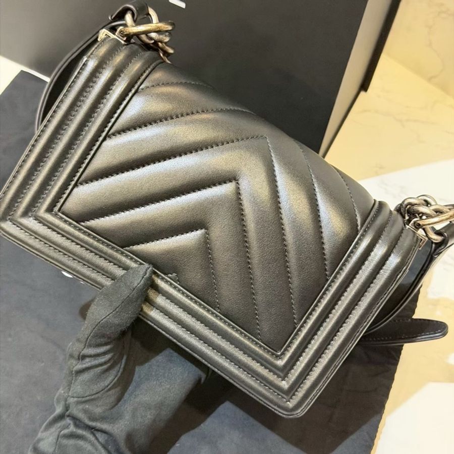 Chanel 香奈兒 boy 20 經典山形紋 26開 近9成5新-6