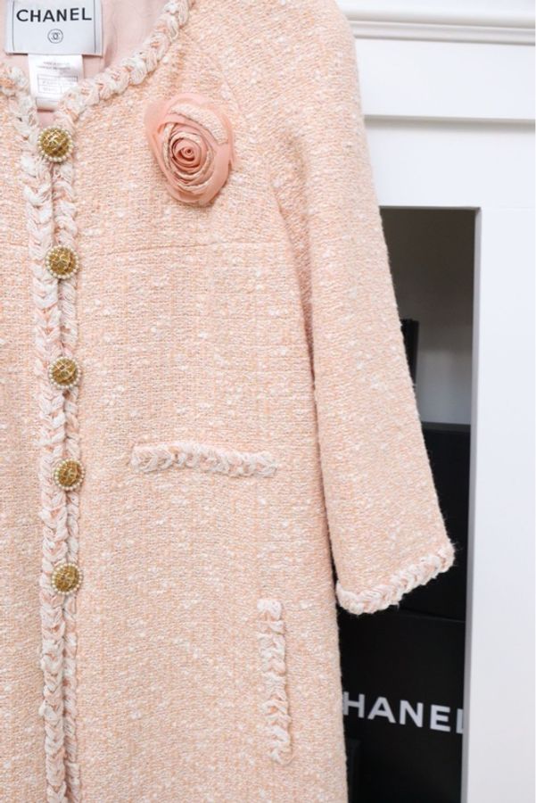 Chanel 07年粉色粗花呢山茶花七分袖四口袋外套-7
