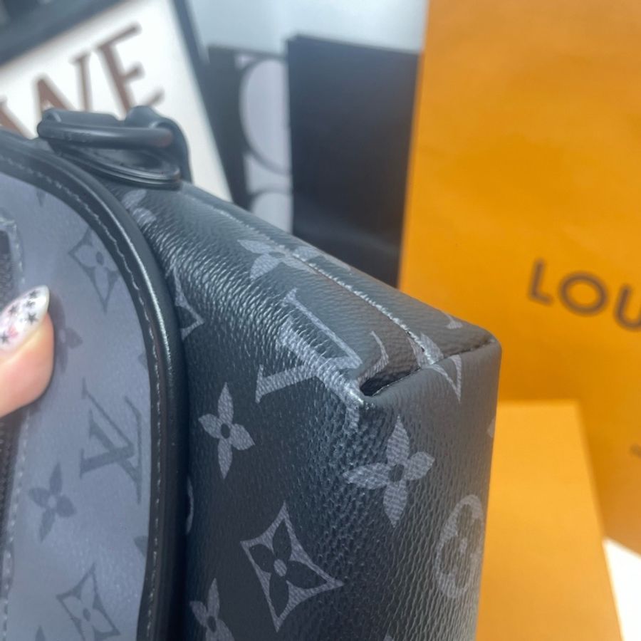 LV路易威登黑灰拼色郵差包-10